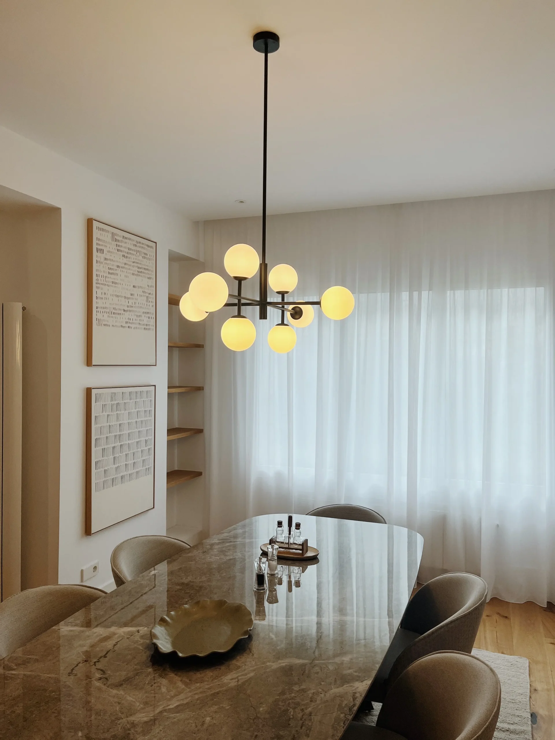 Proyecto de interiorismo y arquitectura en vivienda con diseño a medida en Madrid Centro